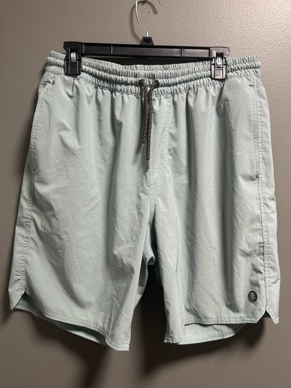 Free Fly Apparel Men’s Light Teal Hybrid Shorts Lined Swell Short 8” Size XL